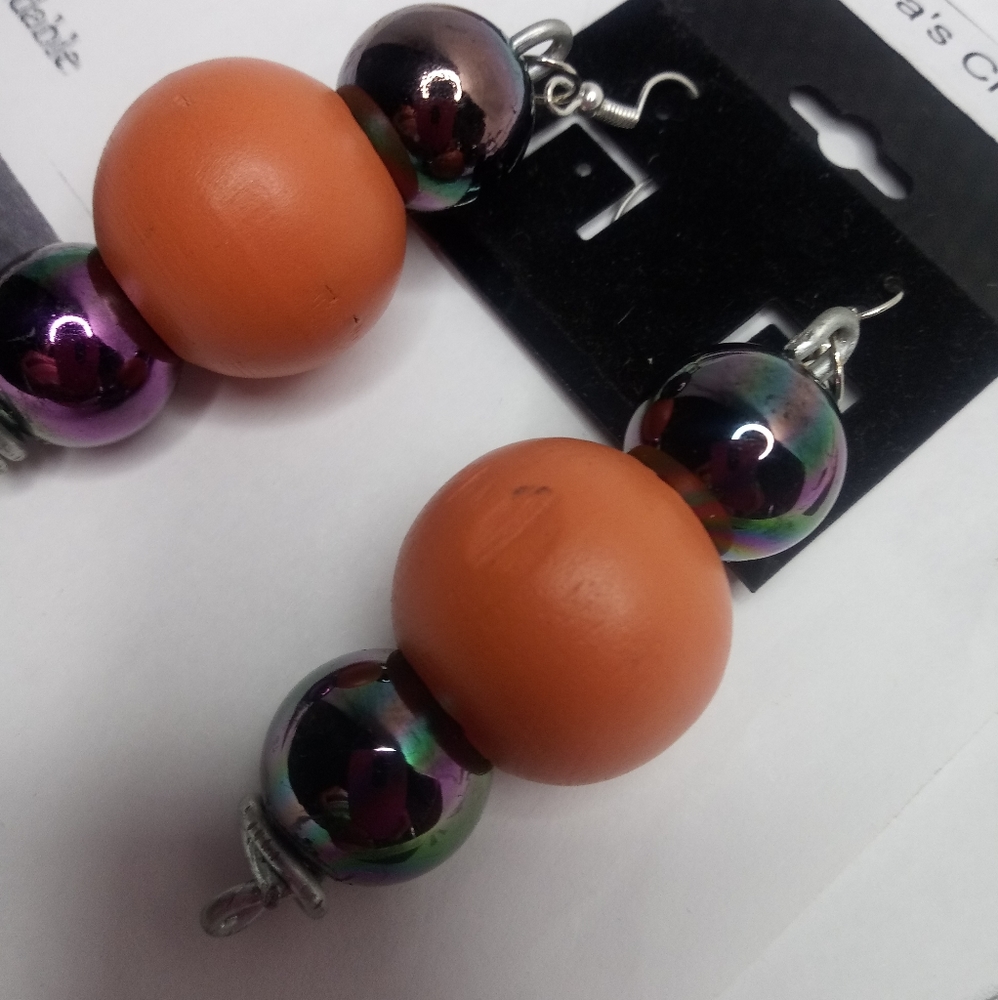 Jewelry - Picture 3 of 8